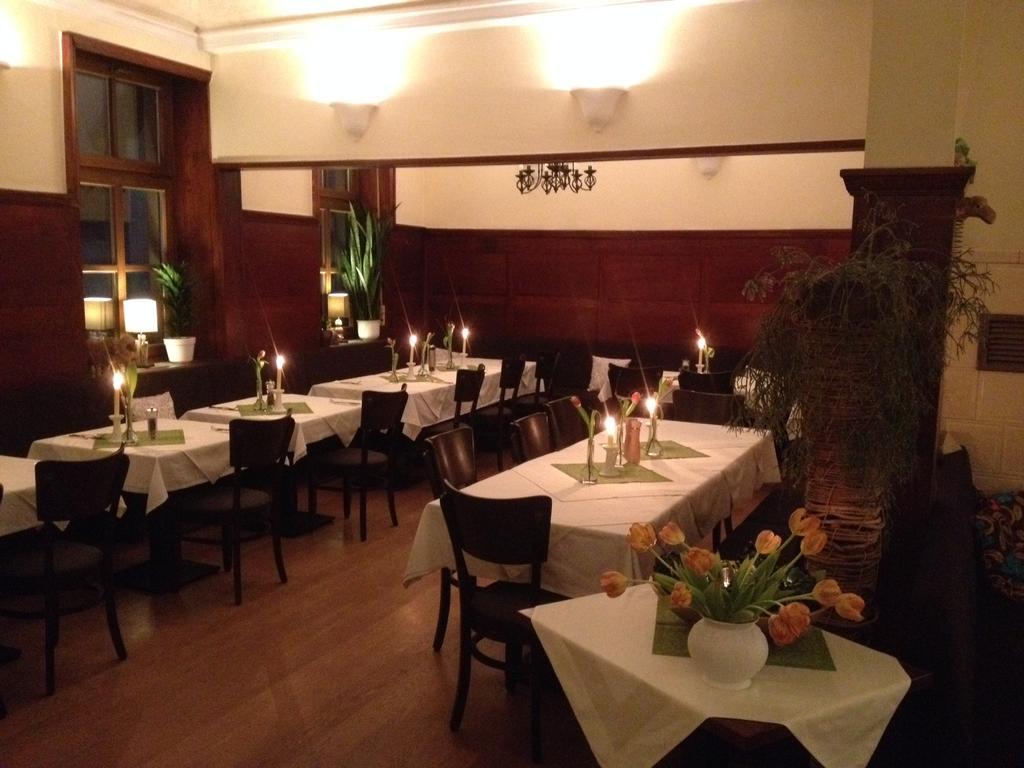 Linde Restaurant & Hotel Nußloch Exteriér fotografie